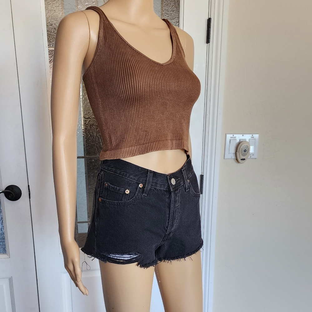 BELLA SEAMLESS BY FREE PEOPLE TOP SZ M - Picture 9 of 16